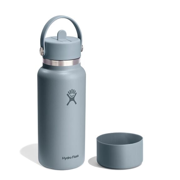 32-oz-straw-bottle-and-boot-bundle-e6 group_199_1.jpg