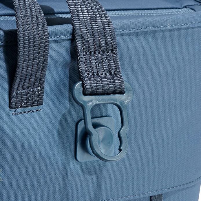 carryouttm-soft-cooler-tote-10-l-u9 250815_hydro_cooler_details_14839_1_9.jpg
