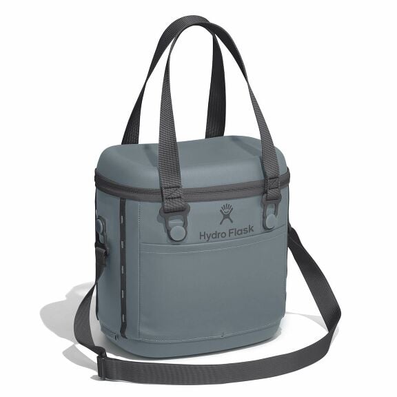 carryouttm-soft-cooler-10-l-u6 6pco043-carryout-cooler-10l-shale-gray-angled_1_1.jpg