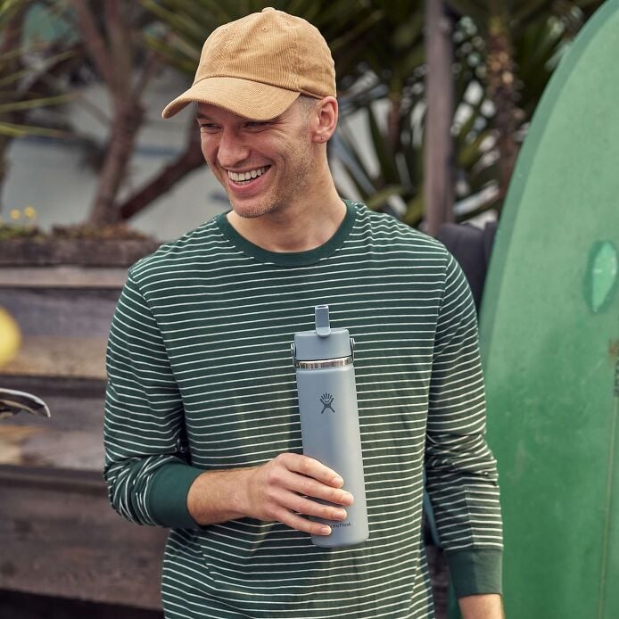 24-oz-wide-mouth-with-flex-straw-cap-e4 hf_s26_mcinnis_0232_13.jpg