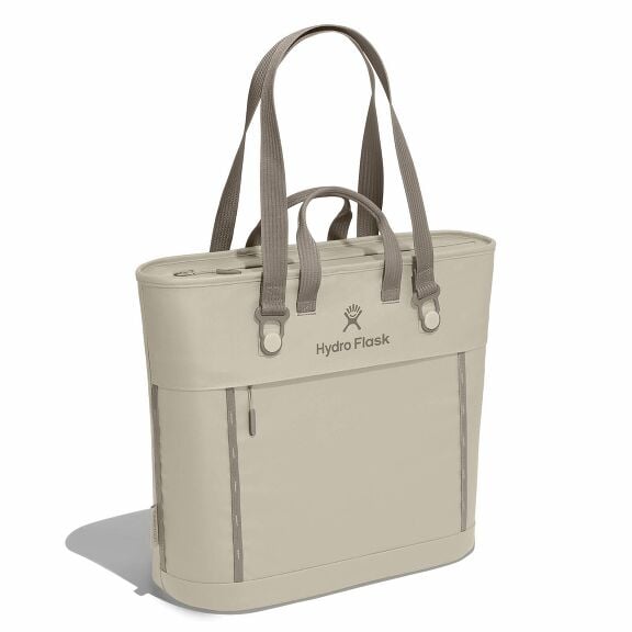 carryouttm-soft-cooler-tote-20-l-z1 midiit114-carryout-tote-20l-oat-angled.jpg